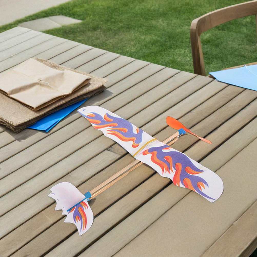 子供用DIYグライダー飛行機4個セット、ゴムバンド組み立て式 - Model Airplane Plastic のレビューと価格
