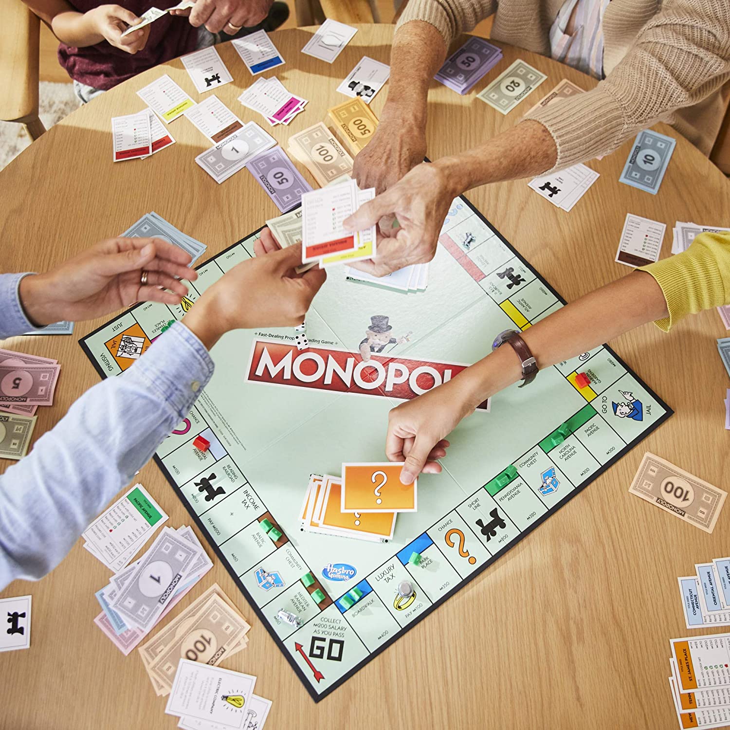 ハスブロ モノポリー クラシック ボードゲーム クラシックバ - Hasbro Game Monopoly のレビューと価格